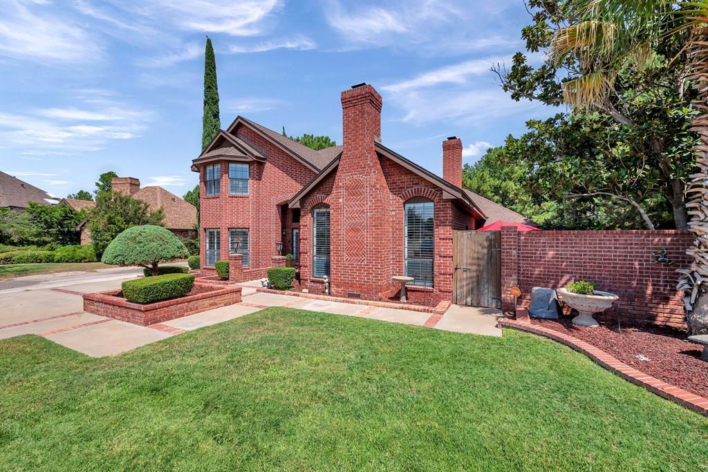 1801 Devonshire Court Property Photo 3