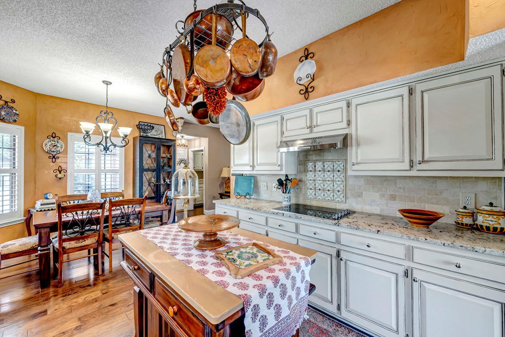 1801 Devonshire Court Property Photo 18