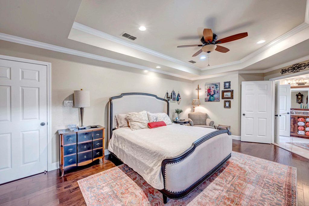 1801 Devonshire Court Property Photo 31