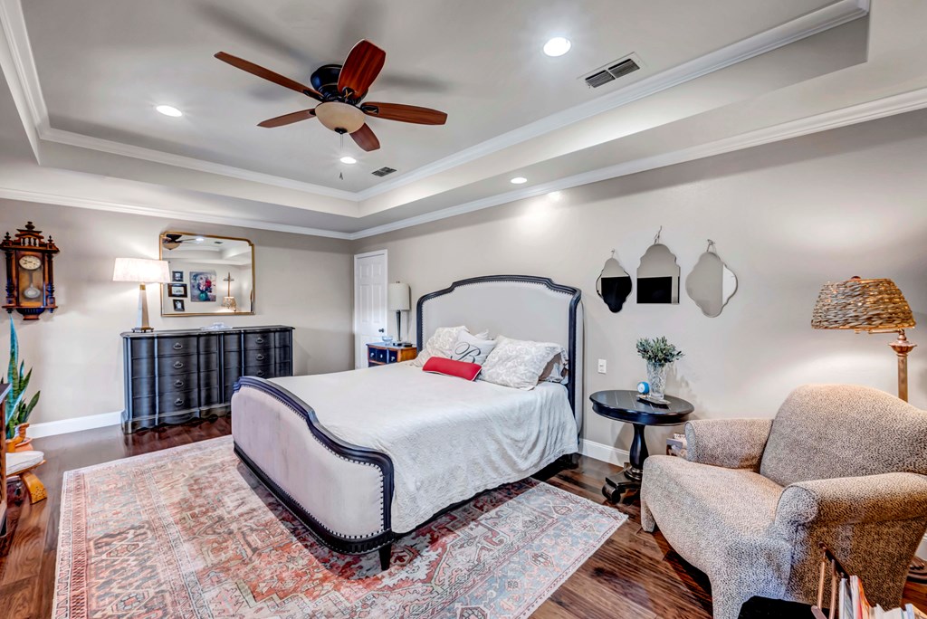 1801 Devonshire Court Property Photo 32