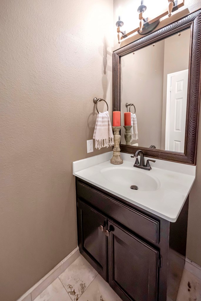 1801 Devonshire Court Property Photo 41