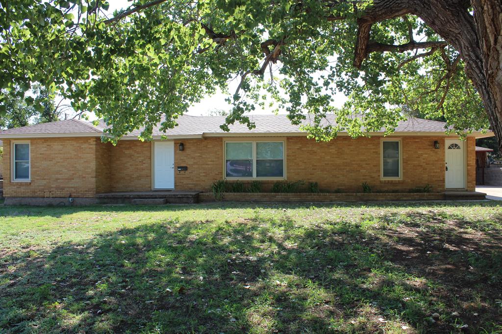 1435 Watson Property Photo 1
