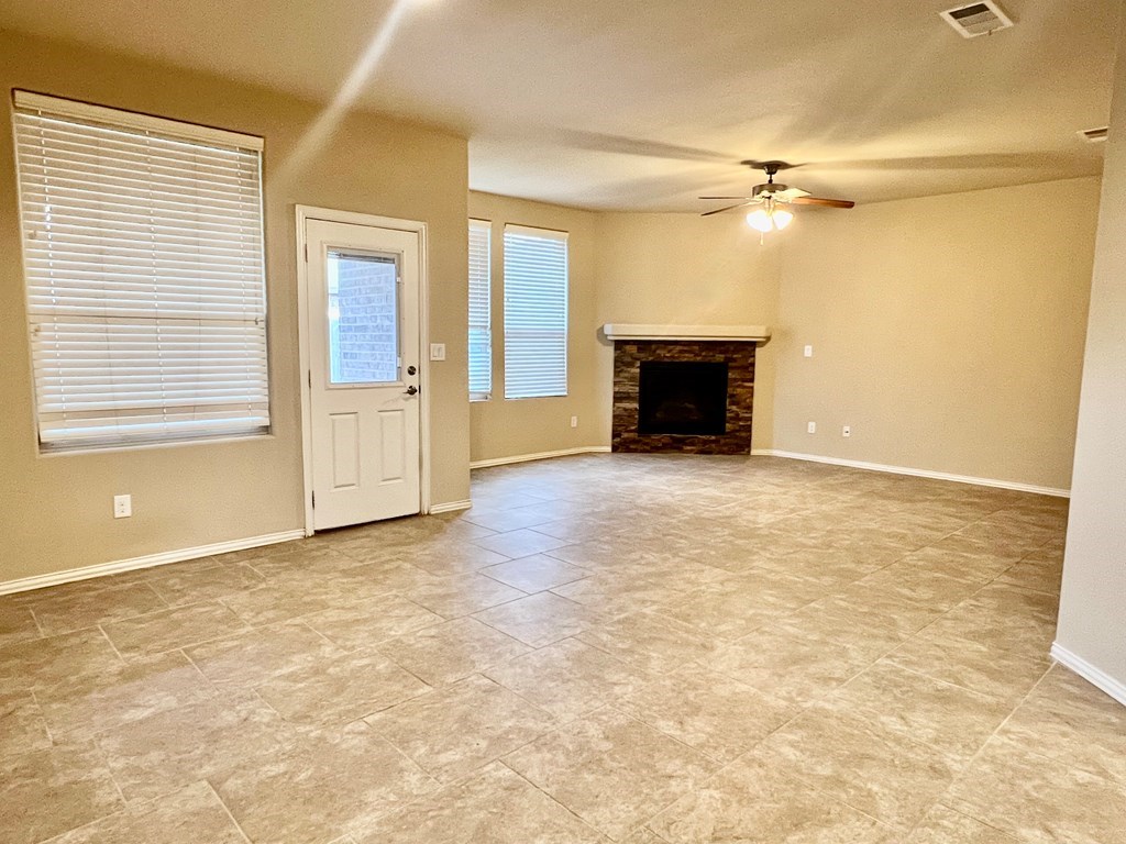 6607 Commonwealth Rd Property Photo 3