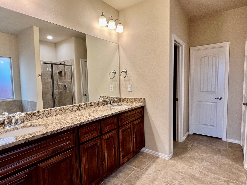 6607 Commonwealth Rd Property Photo 6