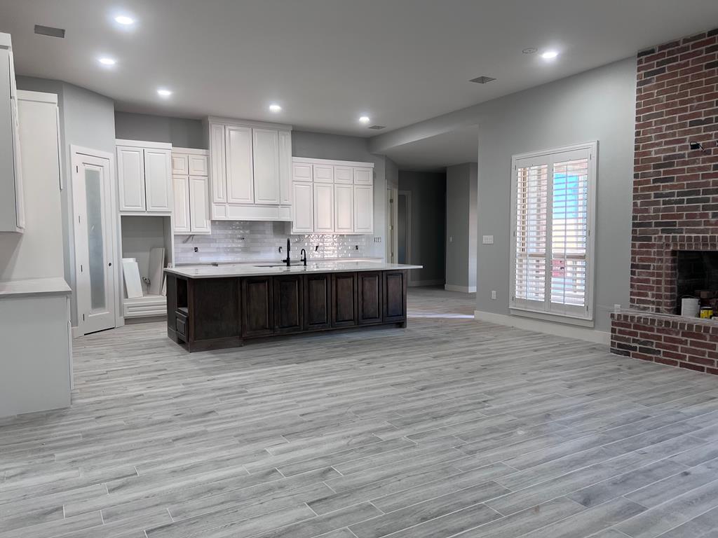 6512 Elmwood Property Photo 4