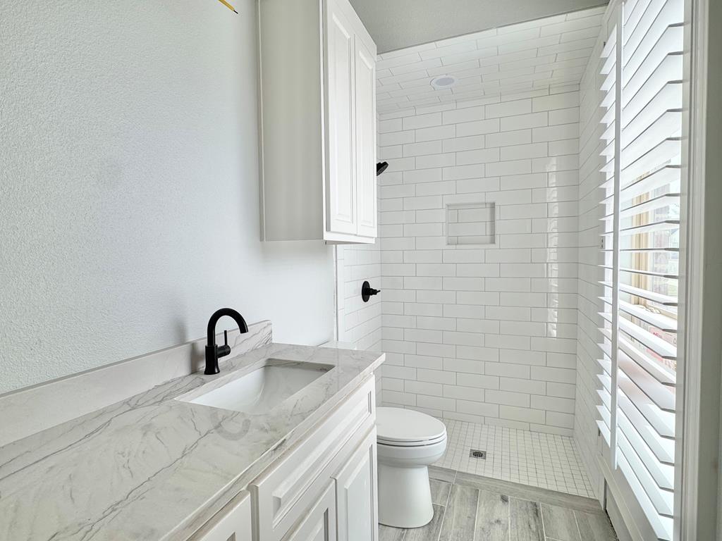 6512 Elmwood Property Photo 18