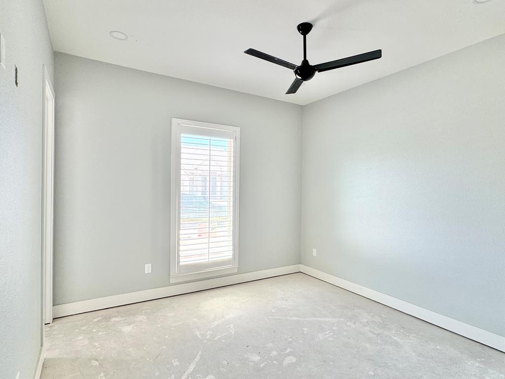 6512 Elmwood Property Photo 22