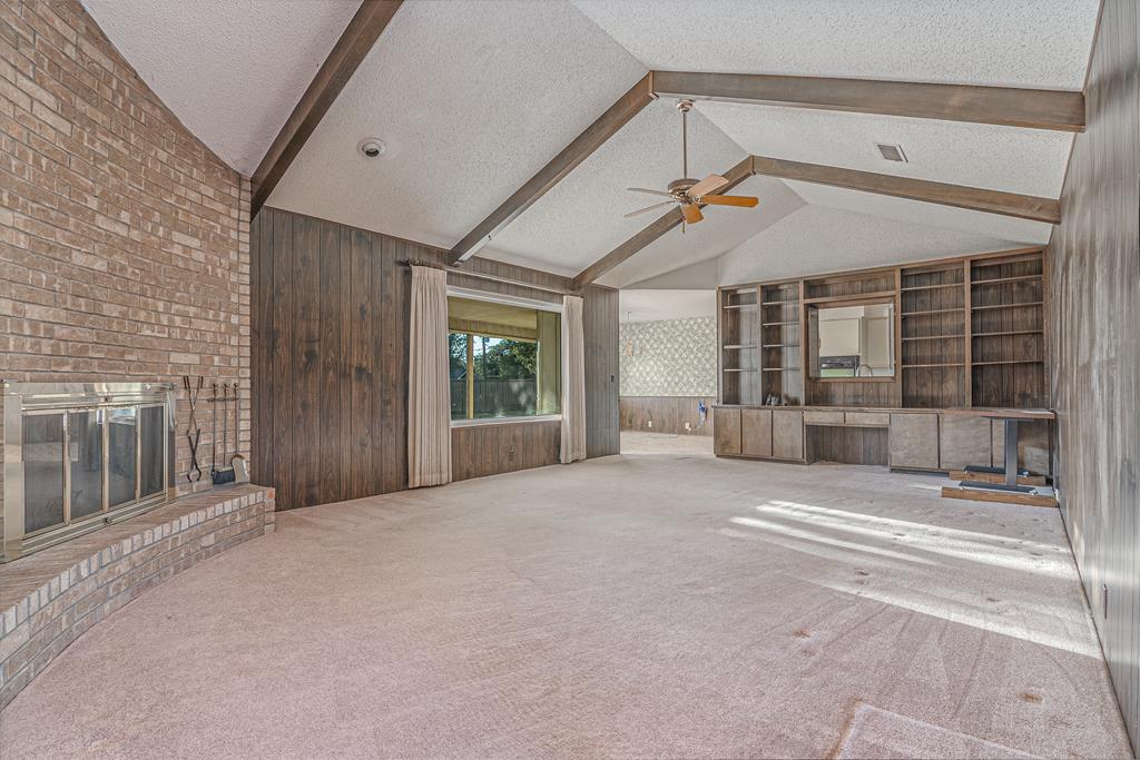 2913 Deering Dr Property Photo 10