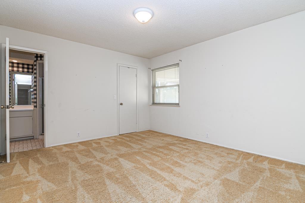 2913 Deering Dr Property Photo 18