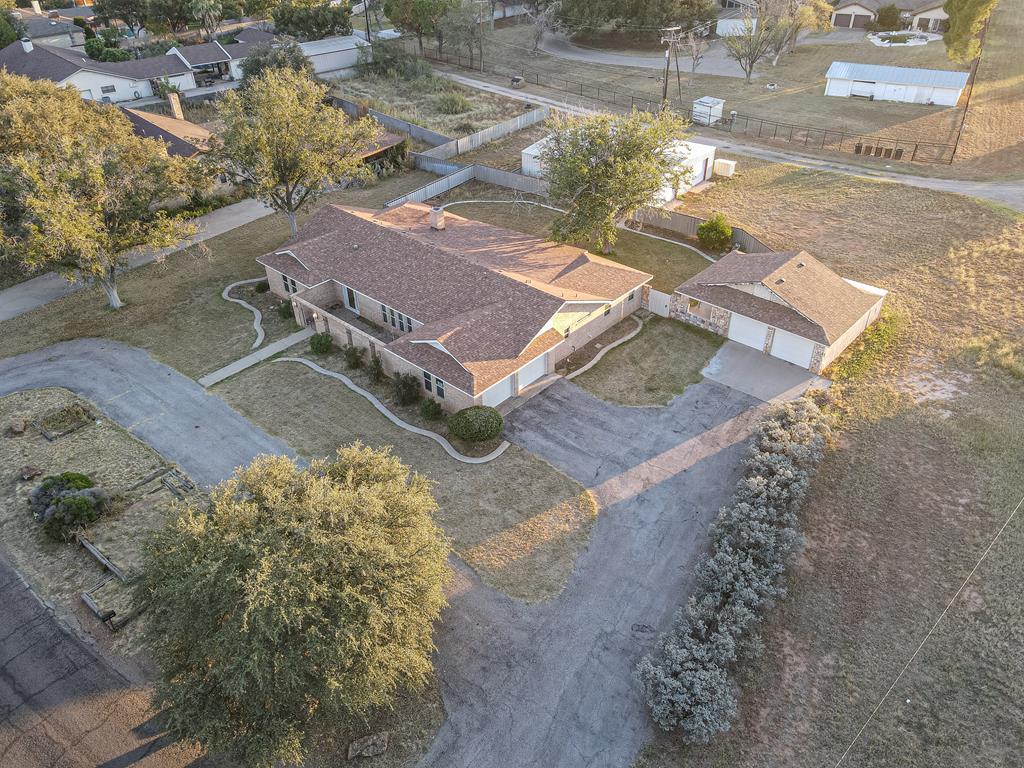 2913 Deering Dr Property Photo 30