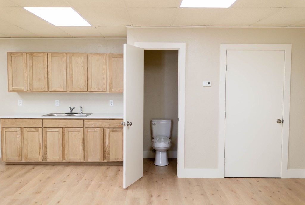 207 S Rex Property Photo 13