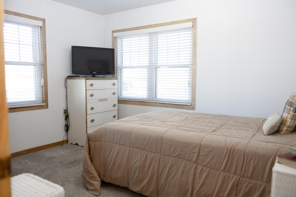 304 S Main St Property Photo 12