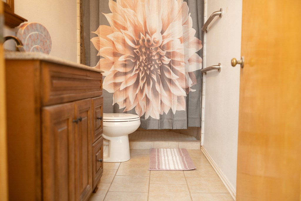 304 S Main St Property Photo 14