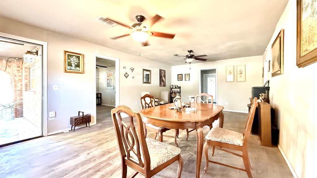 1244 Walnut St Property Photo 6