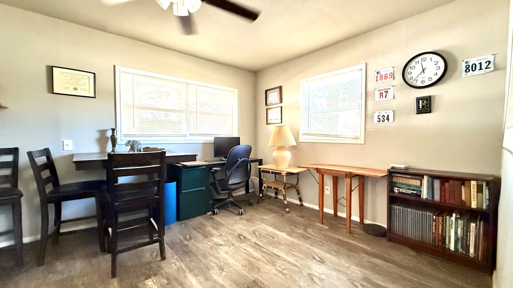 1244 Walnut St Property Photo 7