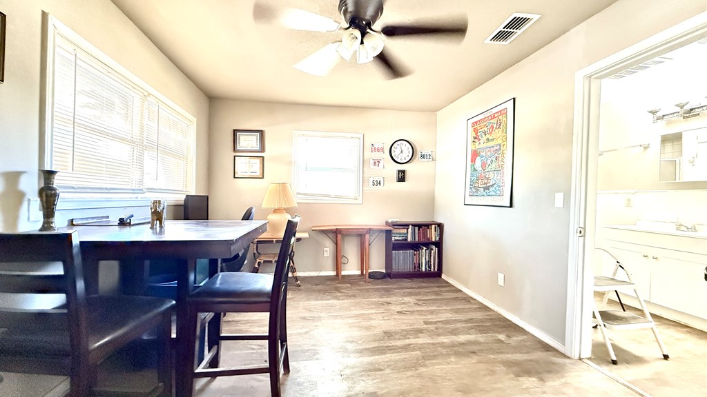 1244 Walnut St Property Photo 8