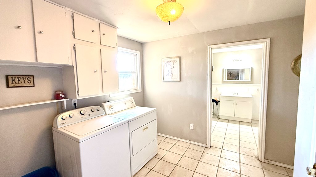 1244 Walnut St Property Photo 23