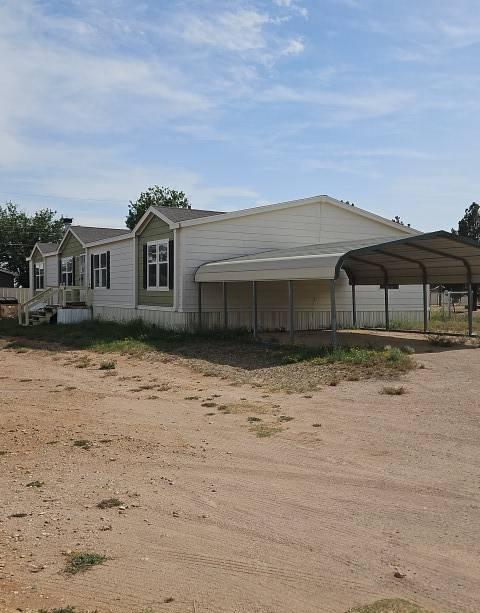 302 Se 4th St Property Photo 1