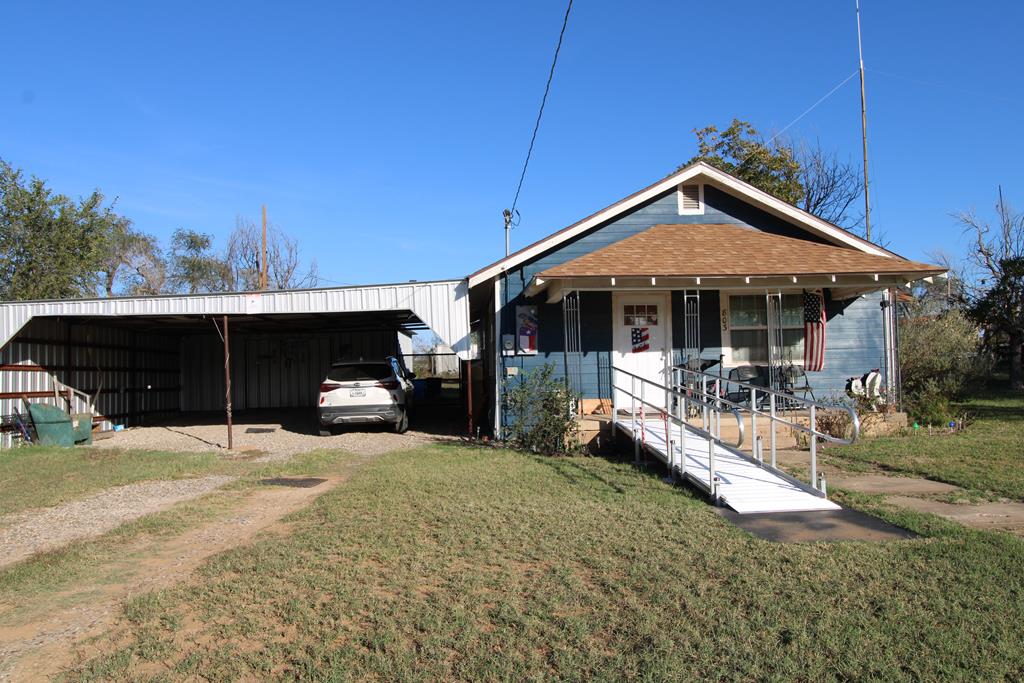 803 S Kindred St Property Photo 1