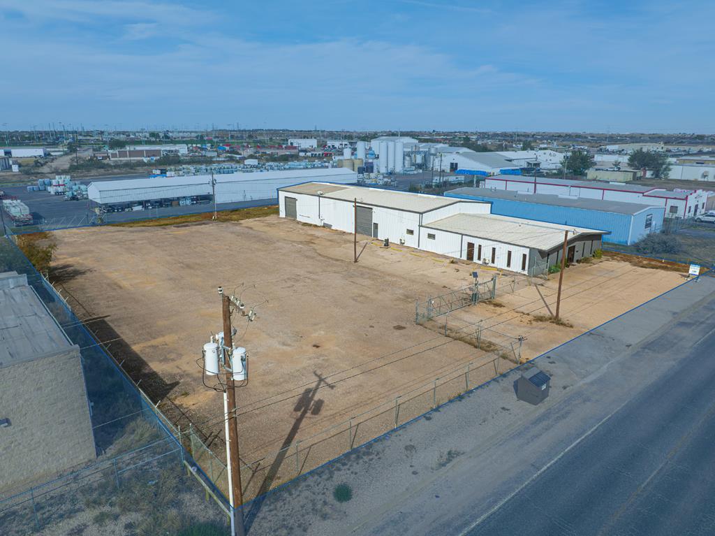 2415 E Hwy 80 Property Photo 1