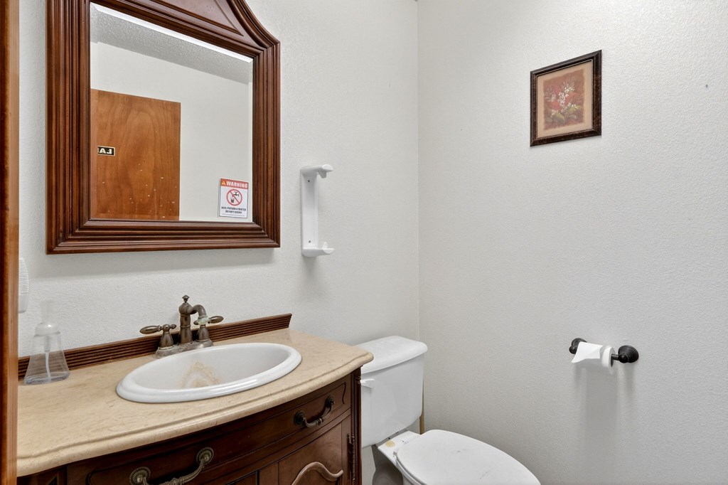 8316 W I-20 Property Photo 9