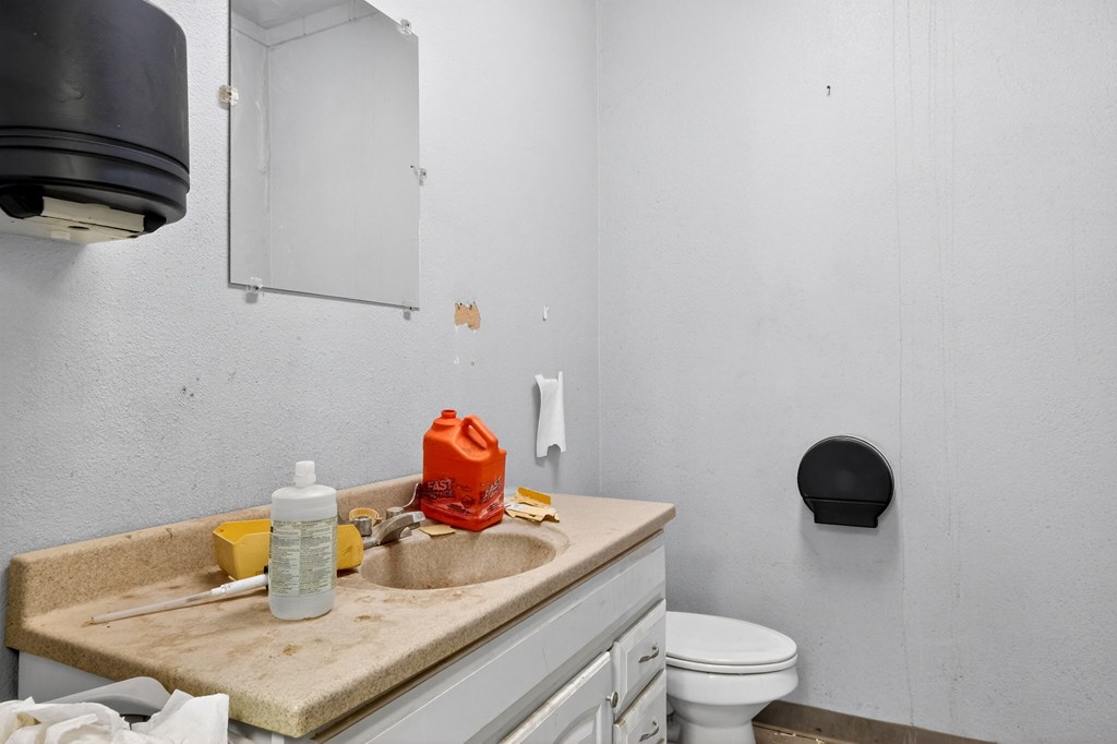8316 W I-20 Property Photo 33