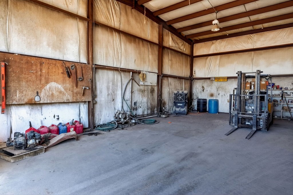 8316 W I-20 Property Photo 55