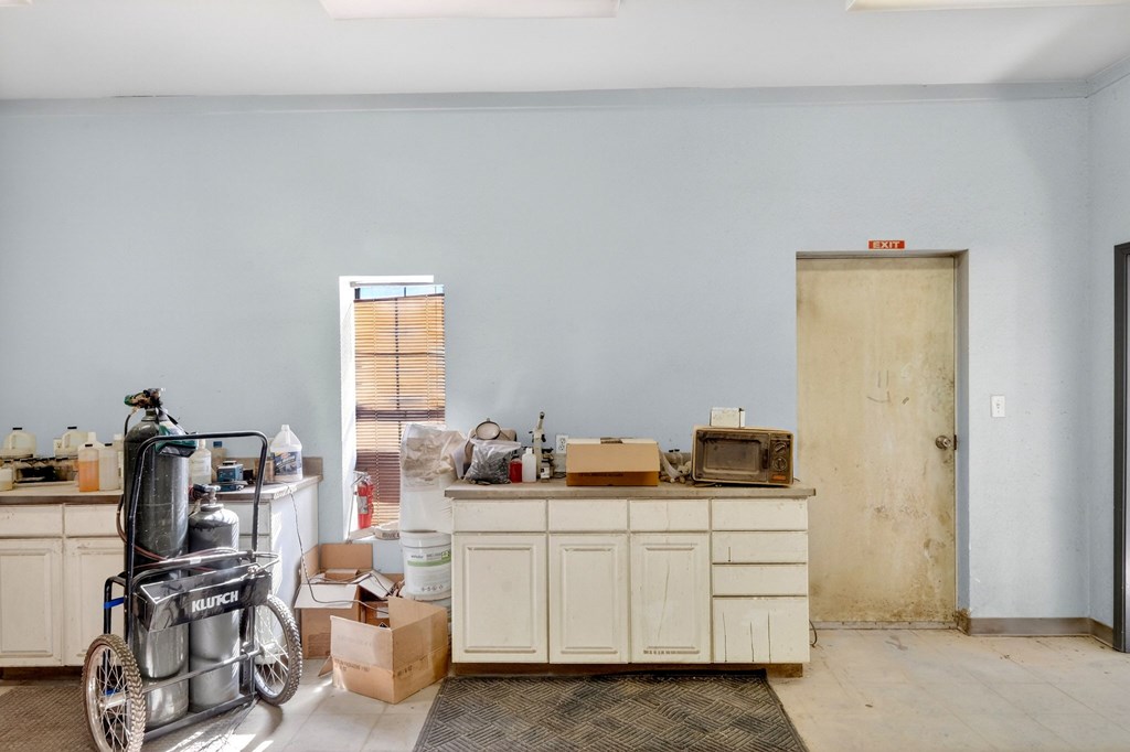 8316 W I-20 Property Photo 58