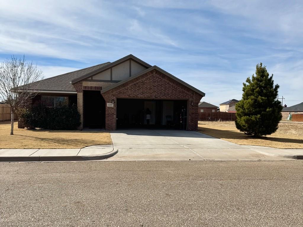 1207 N Vale