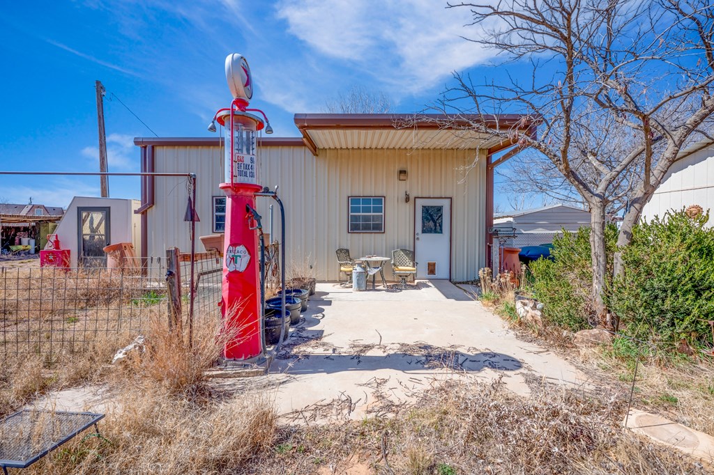 6808 E County Rd 97 Property Photo 42