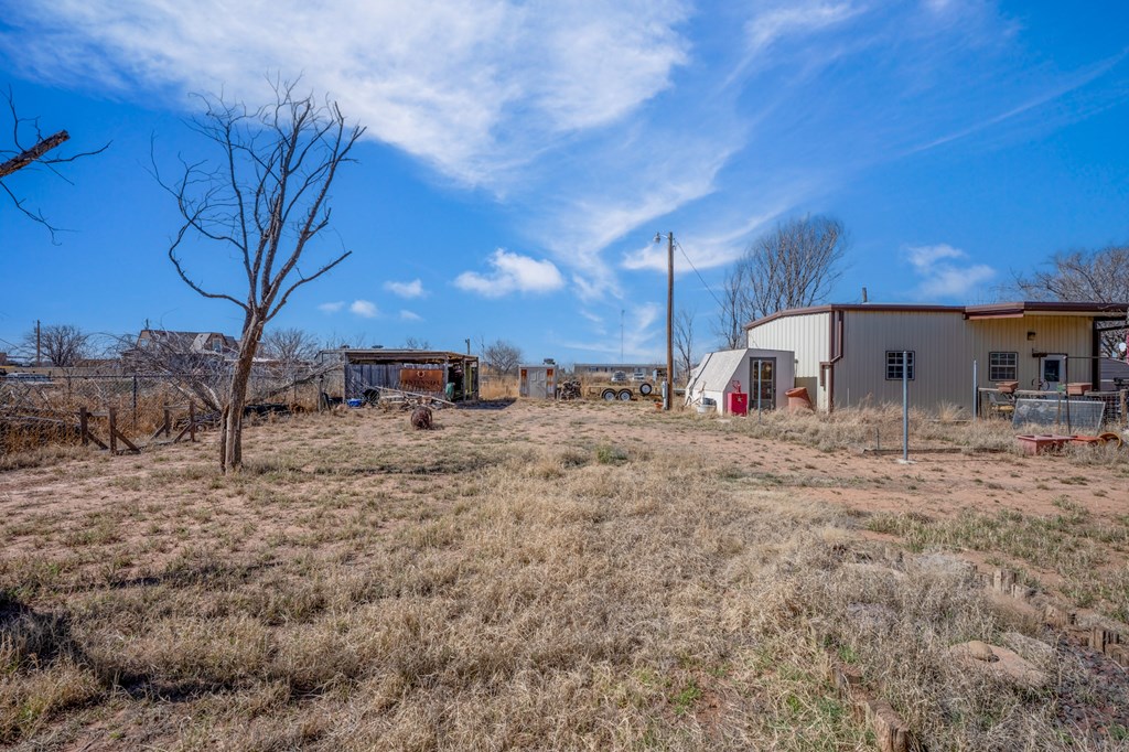 6808 E County Rd 97 Property Photo 46