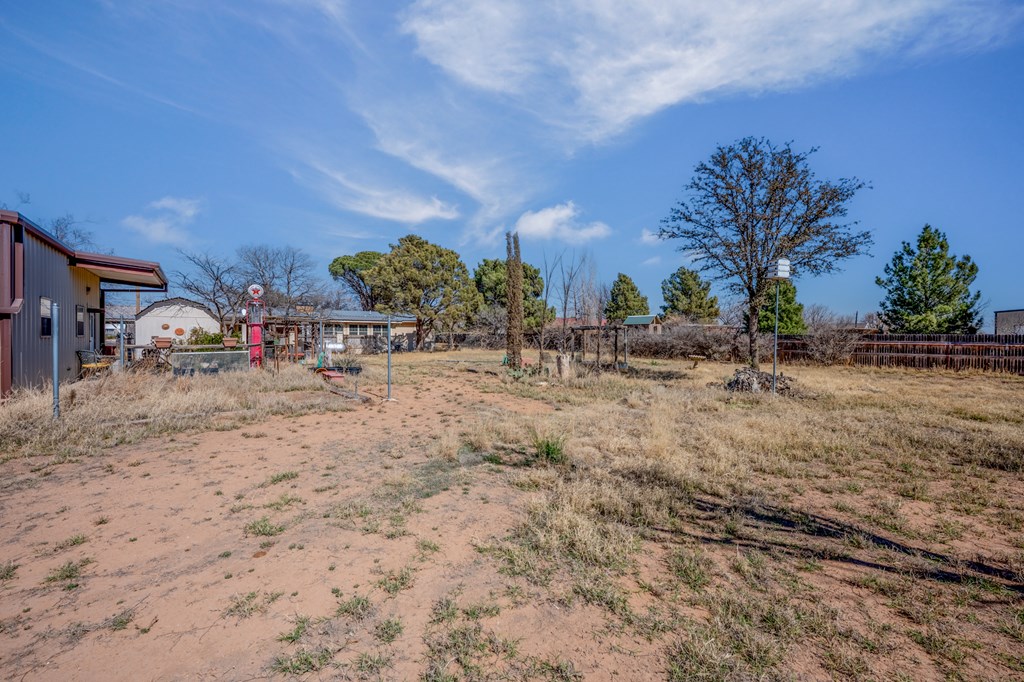 6808 E County Rd 97 Property Photo 47