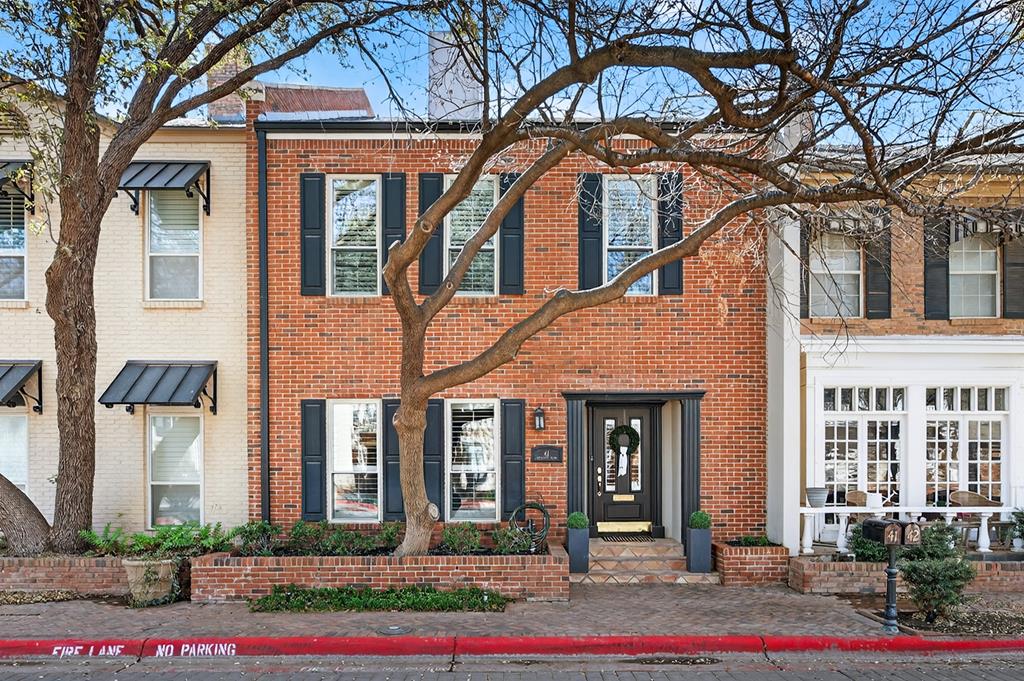 41 Lafayette Place