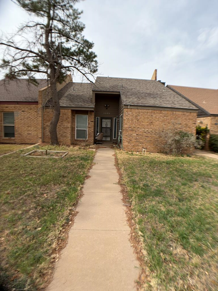 1005 Godfrey St Property Photo 1