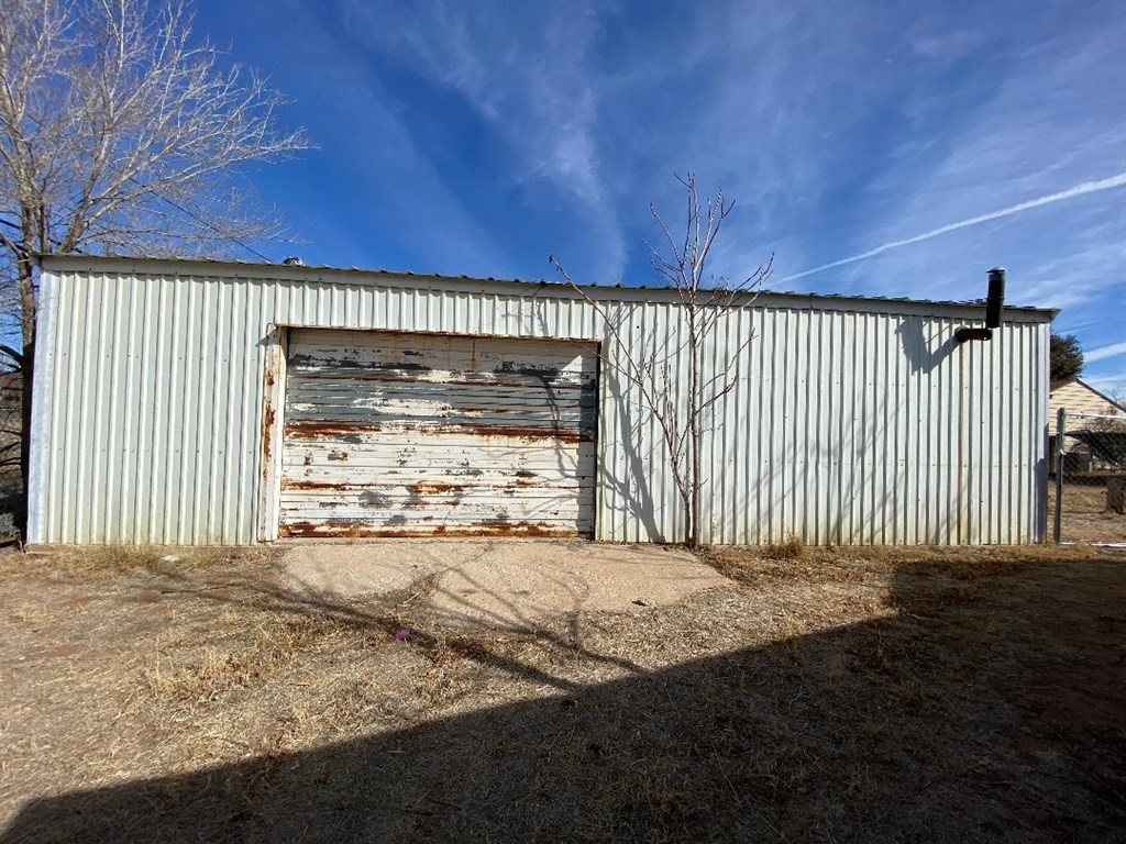 2741 Keystone Dr Property Photo 7