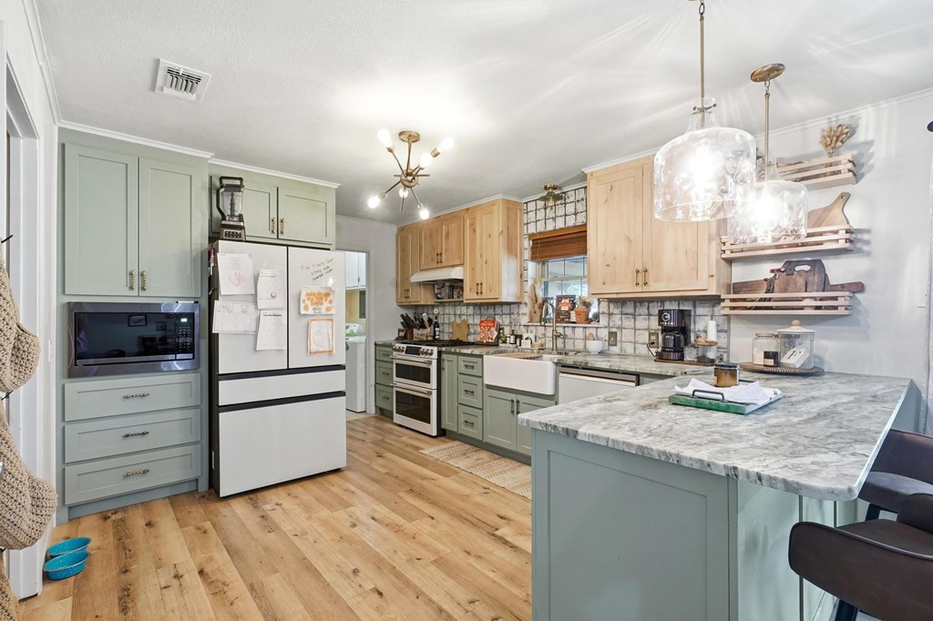 1306 Westhill Lane Property Photo 8