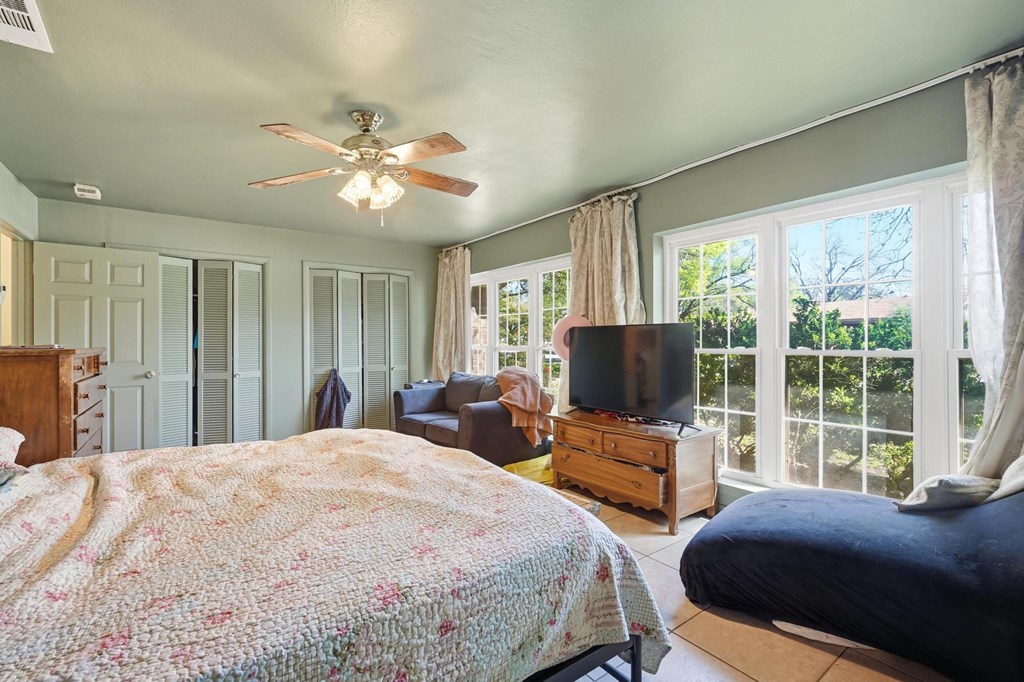 1306 Westhill Lane Property Photo 17