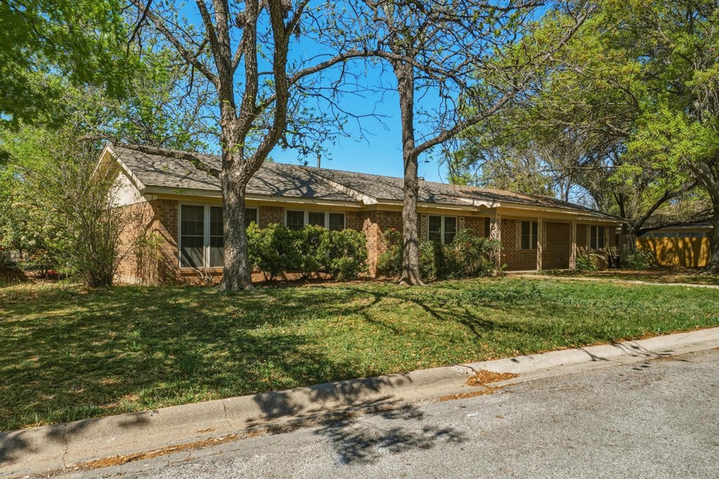 1306 Westhill Lane Property Photo 38