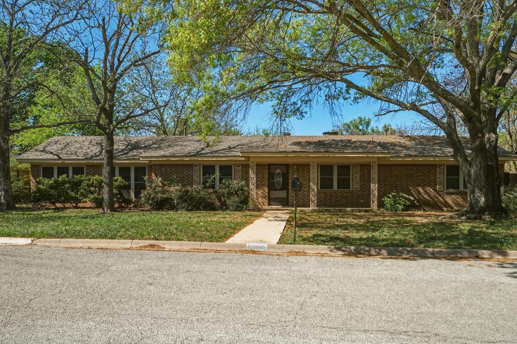 1306 Westhill Lane Property Photo 39