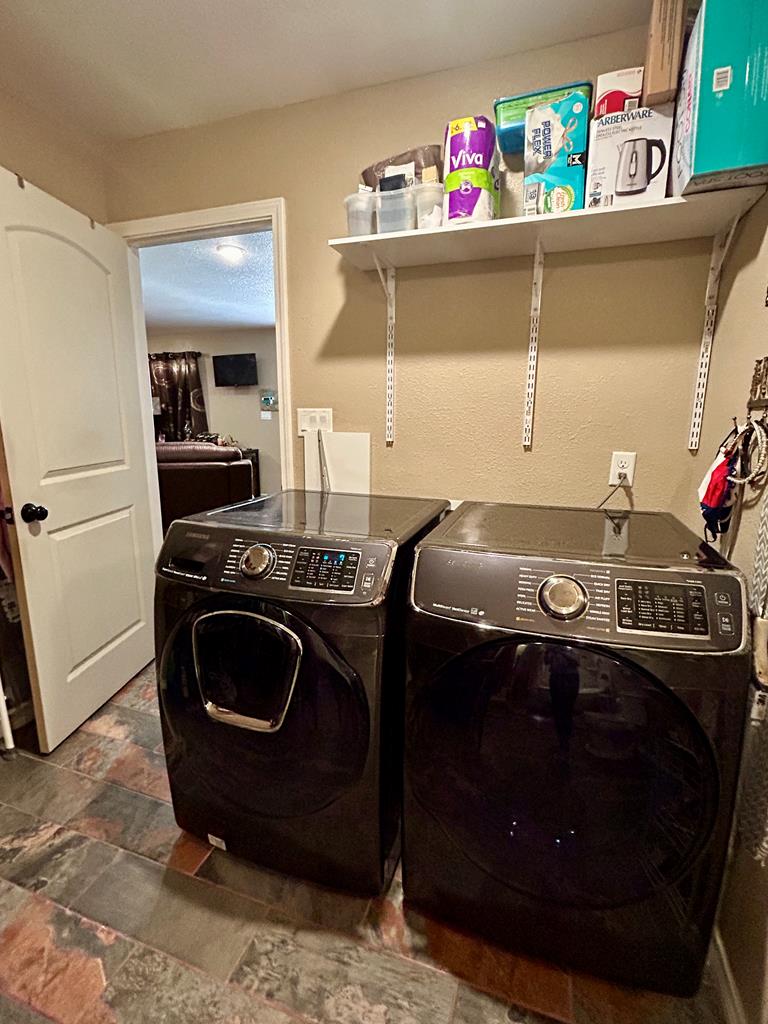 875 N Ellyson Blvd. Property Photo 41