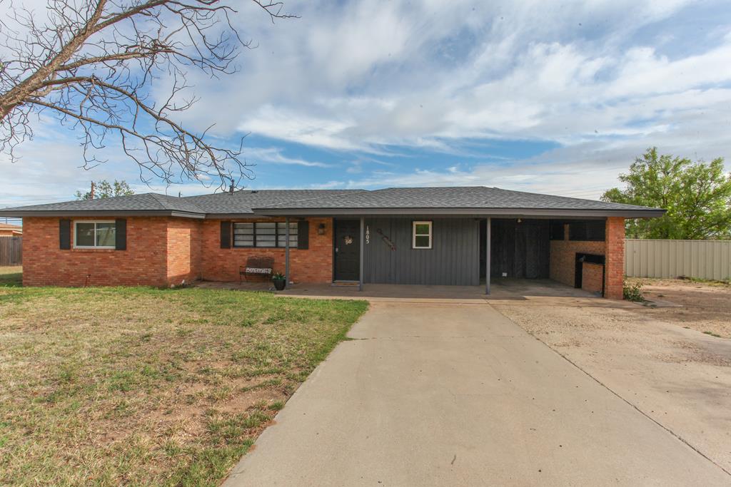 1805 Choctaw Dr Property Photo 1