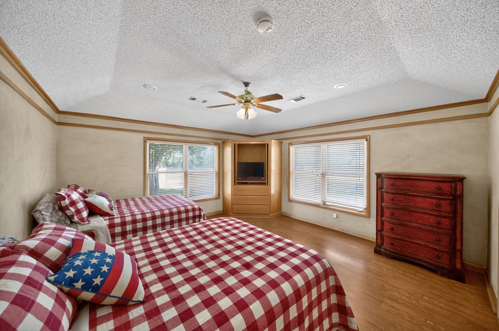 2459 County Rd 1105 Property Photo 57