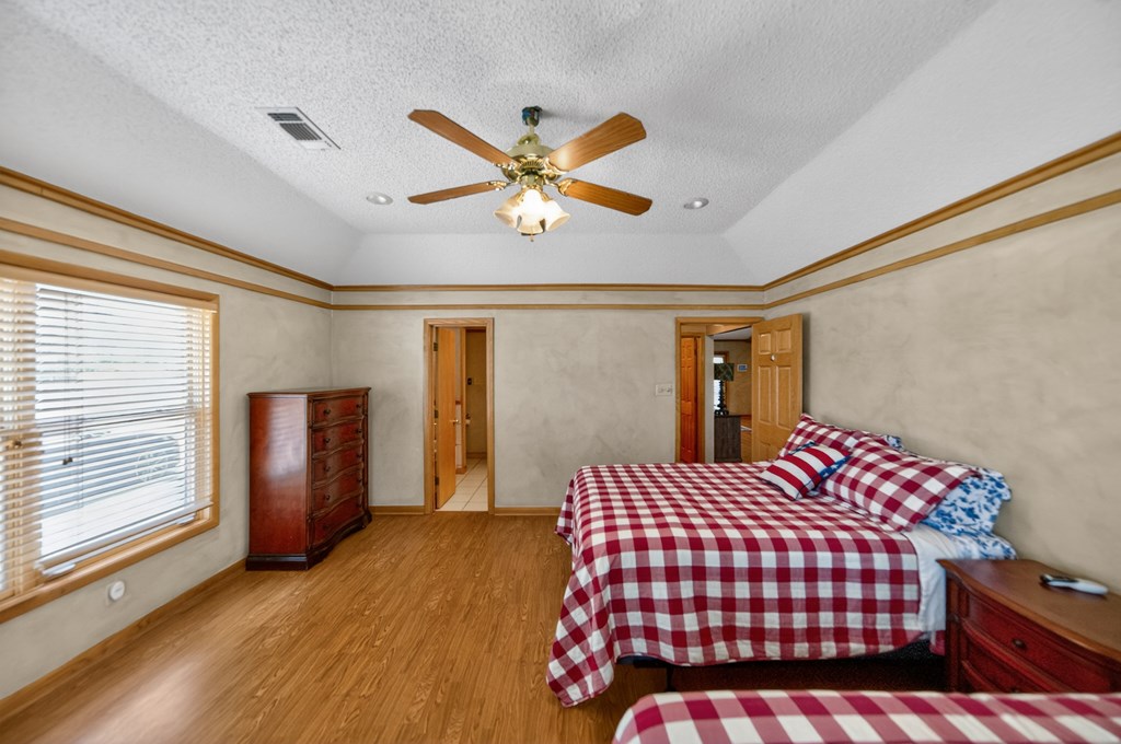 2459 County Rd 1105 Property Photo 59