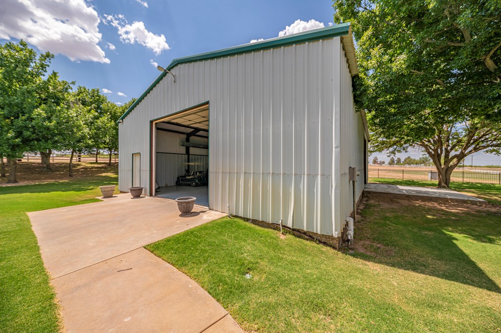 2459 County Rd 1105 Property Photo 68