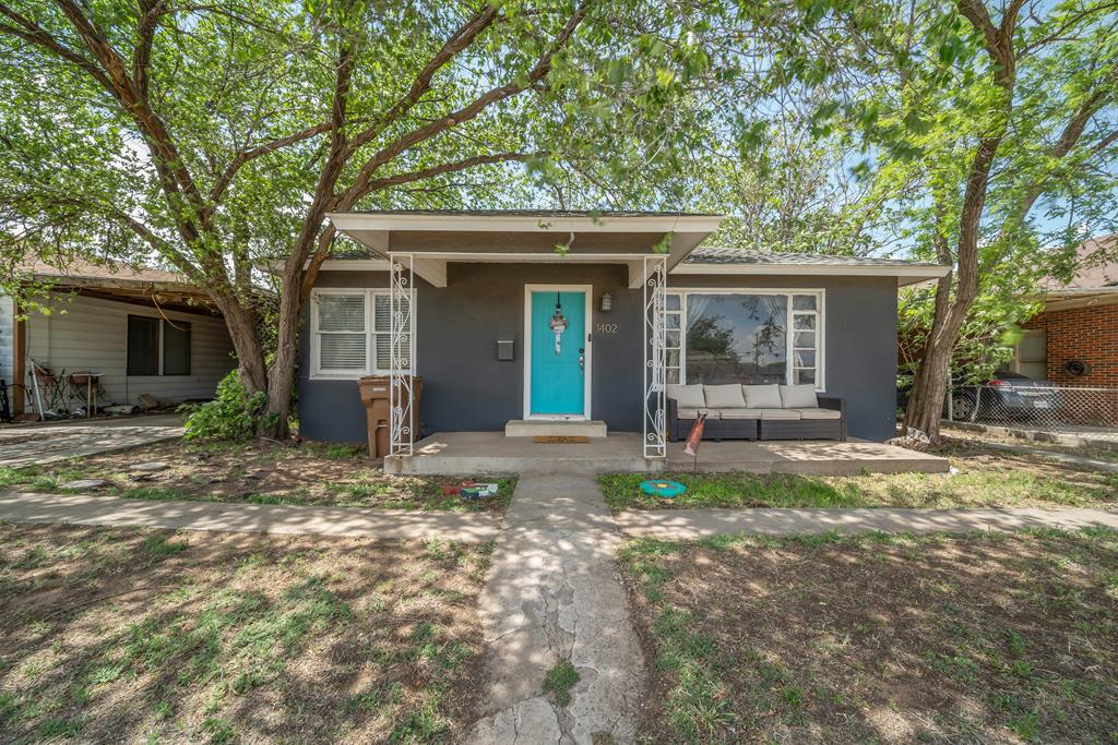 1402 Runnels St Property Photo 1