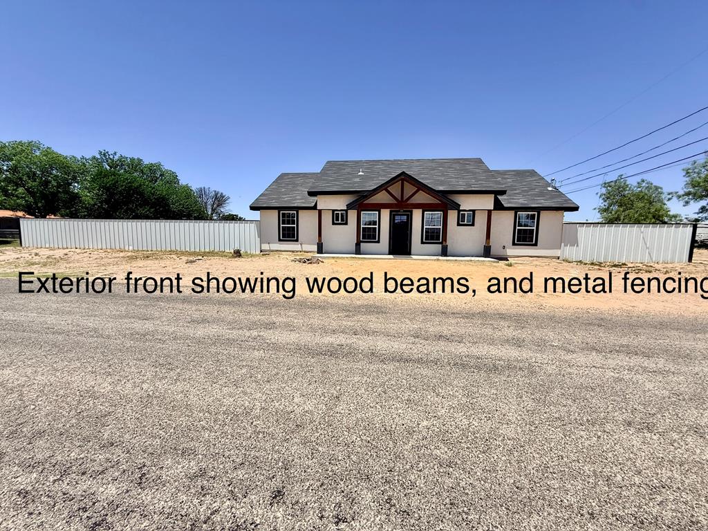 301 E Elizabeth Property Photo 1