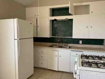 2400 College Ave Property Photo 27