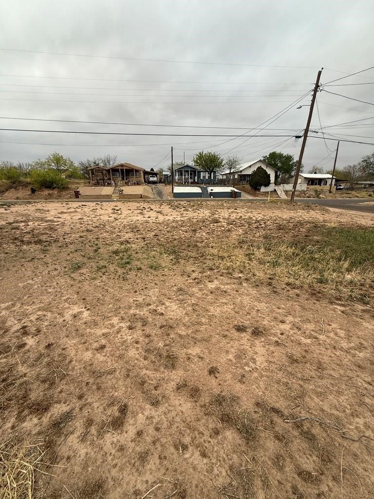 318 Ne 9th St Property Photo 3