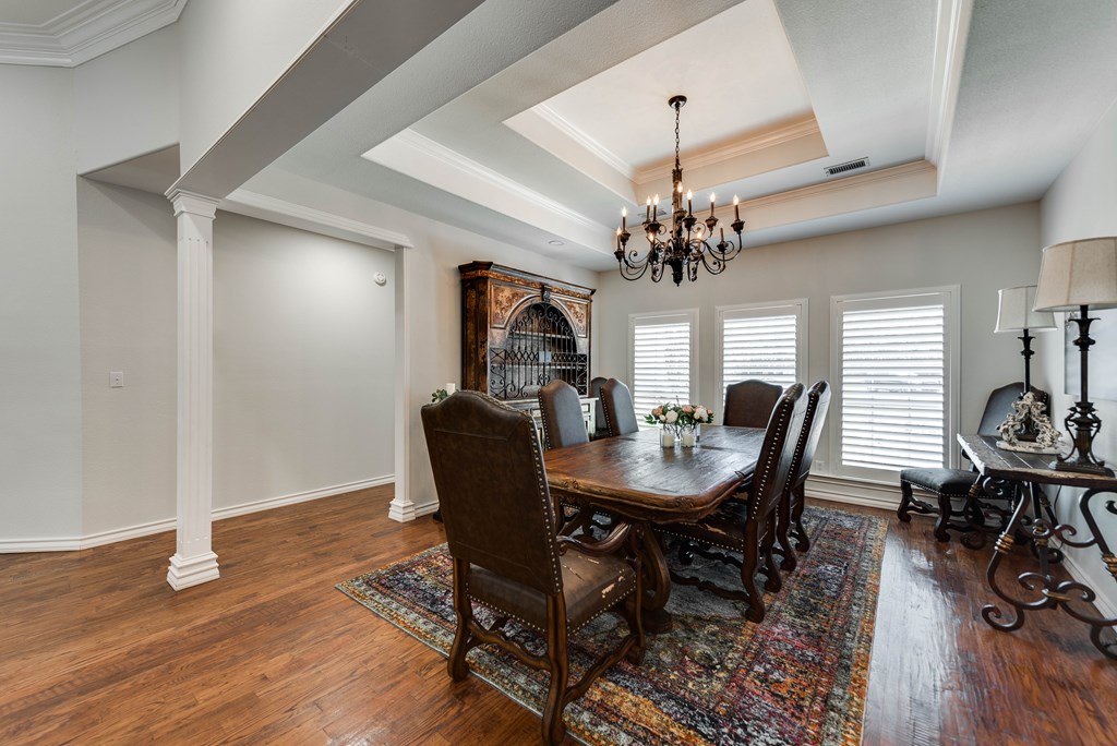 5620 Drexel Court Property Photo 8