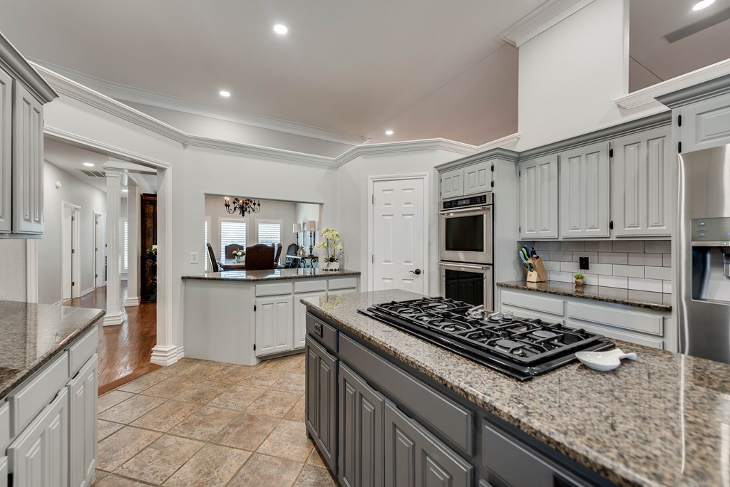 5620 Drexel Court Property Photo 14